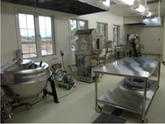 ���̉w�A�O�����ف@�W���[�X���H��